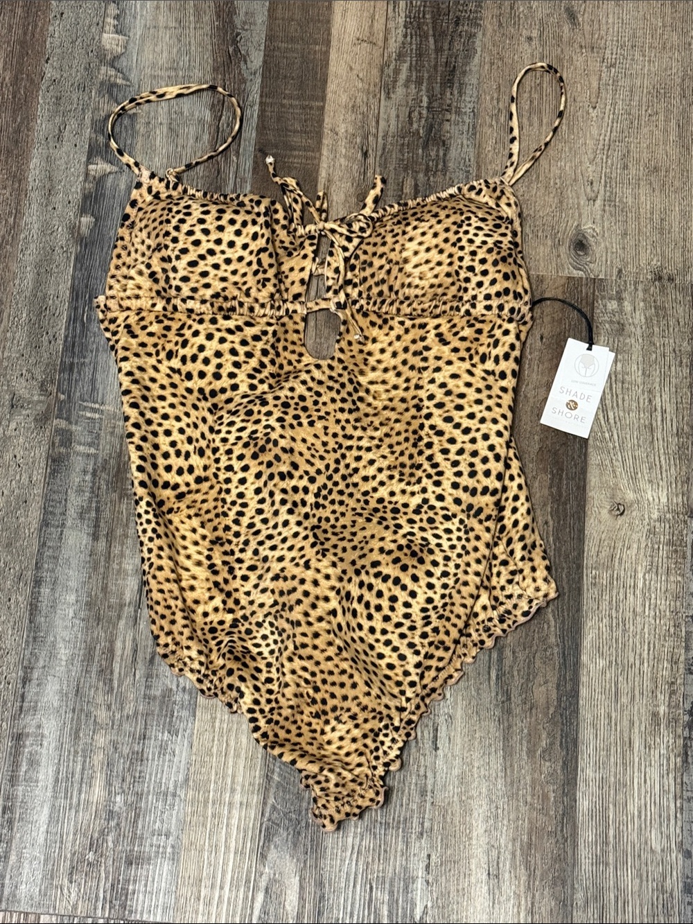 Women’s Tunnel Keyhole One Piece Swimsuit (M) - Shade & Shore - Picture 3 of 4